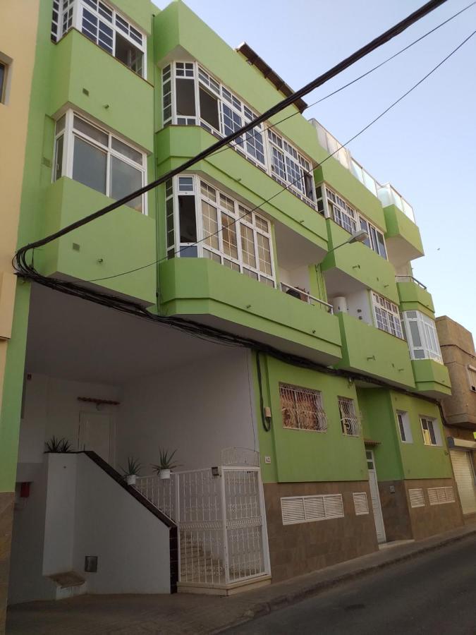 Apartamento Tristana Apartment Vecindario  Ngoại thất bức ảnh
