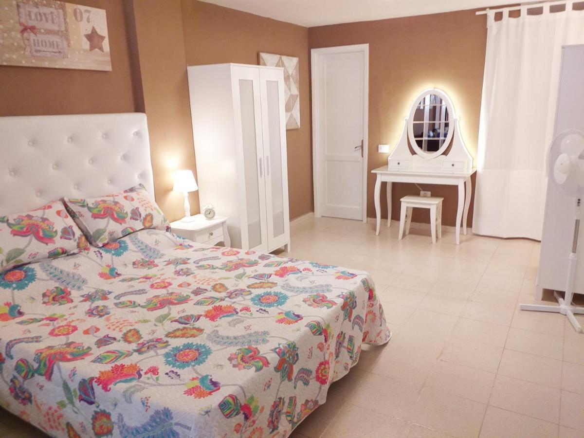 Apartamento Tristana Apartment Vecindario  Ngoại thất bức ảnh